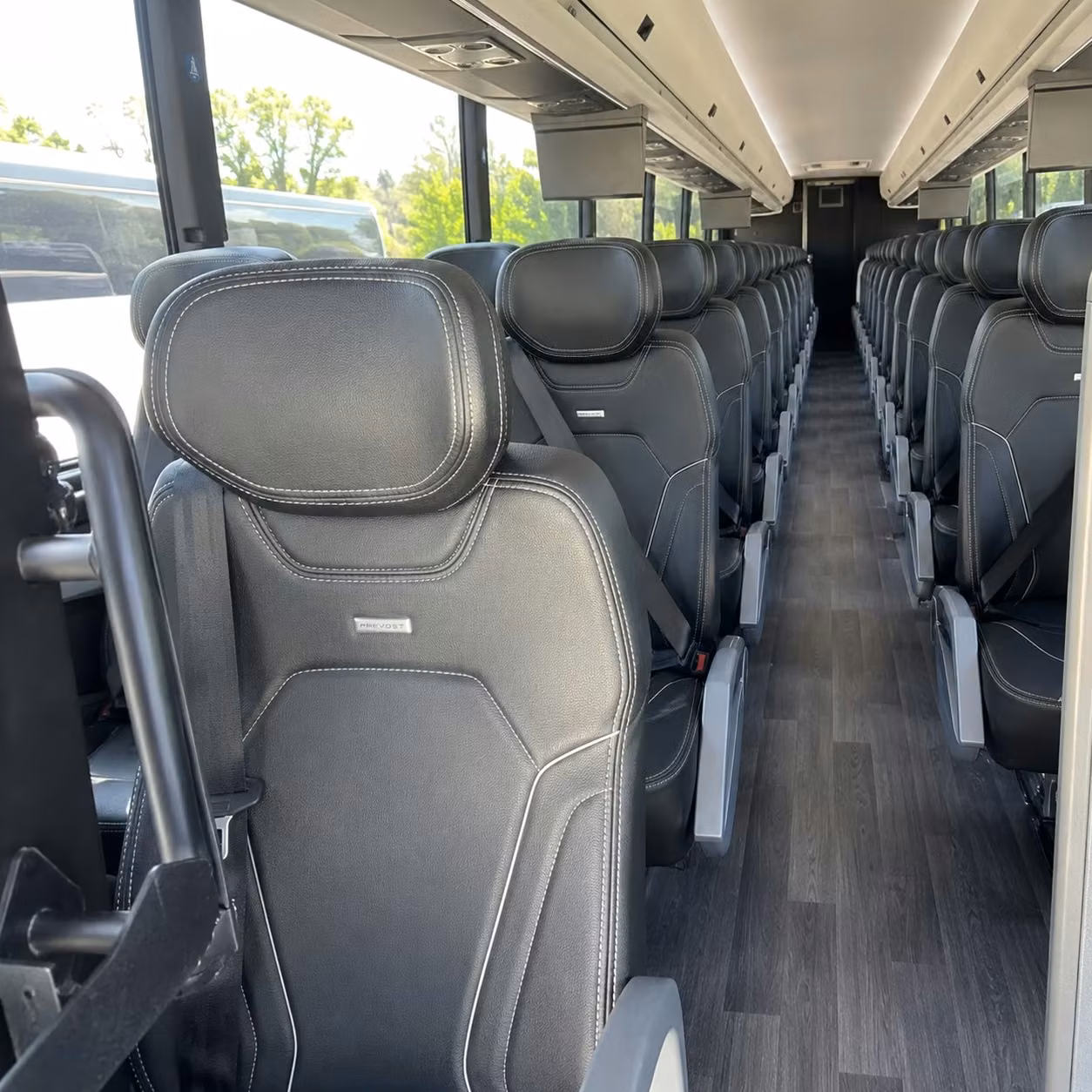 lee s summit charter bus